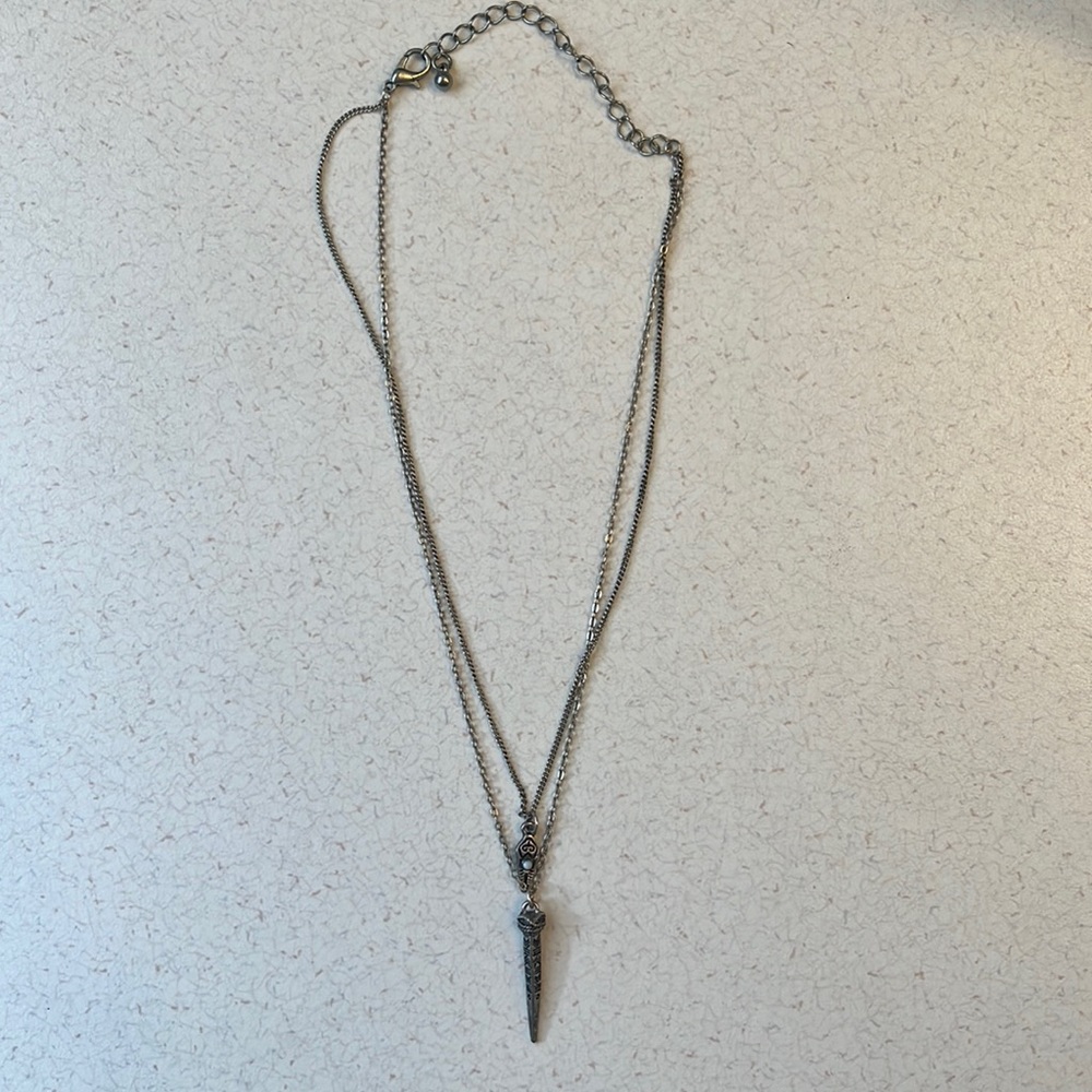 Silver Layered Pendant necklace